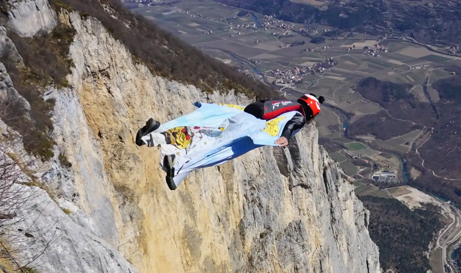 Base jumping in Greece